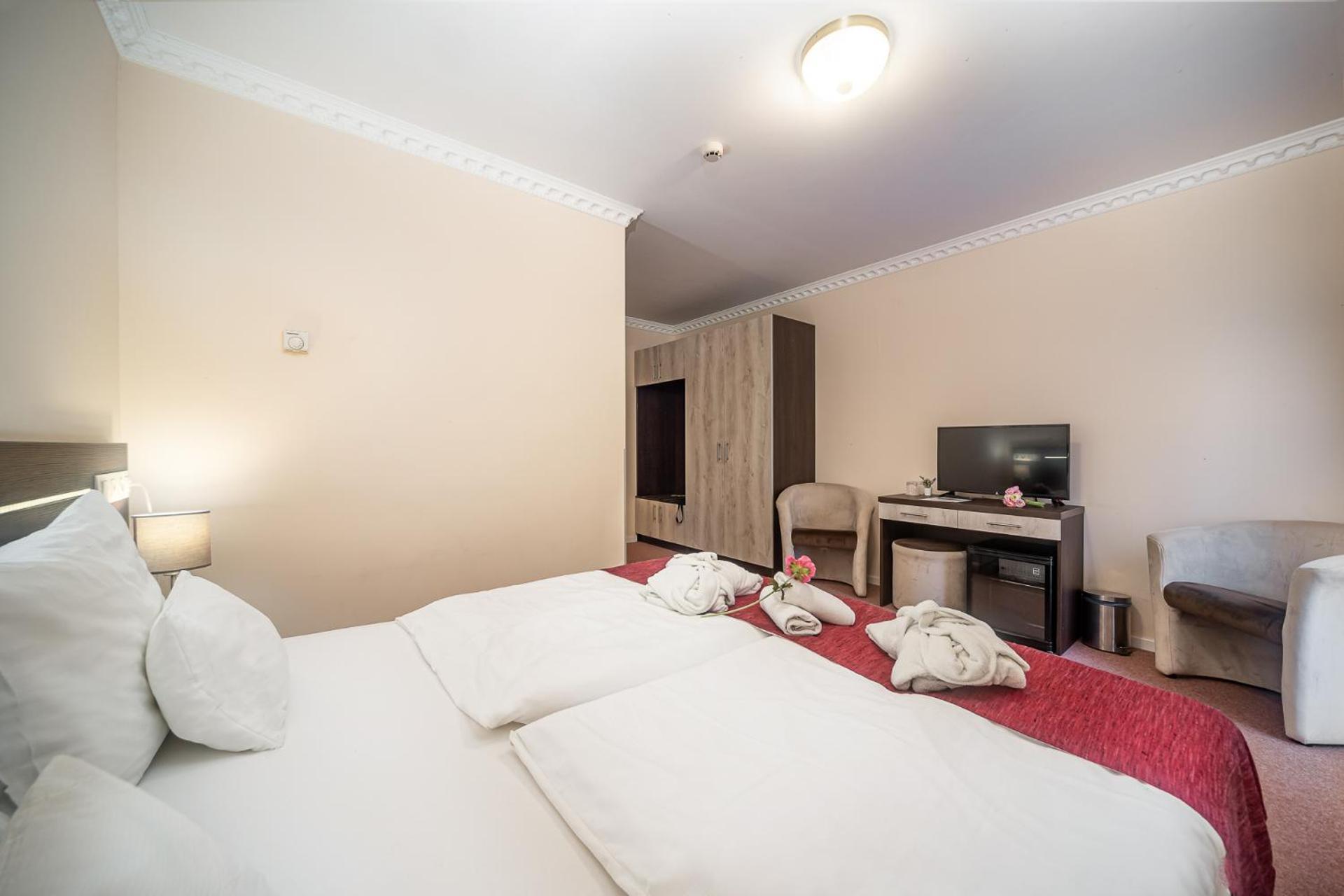 Termál Hotel Vesta Tapioszecso Buitenkant foto
