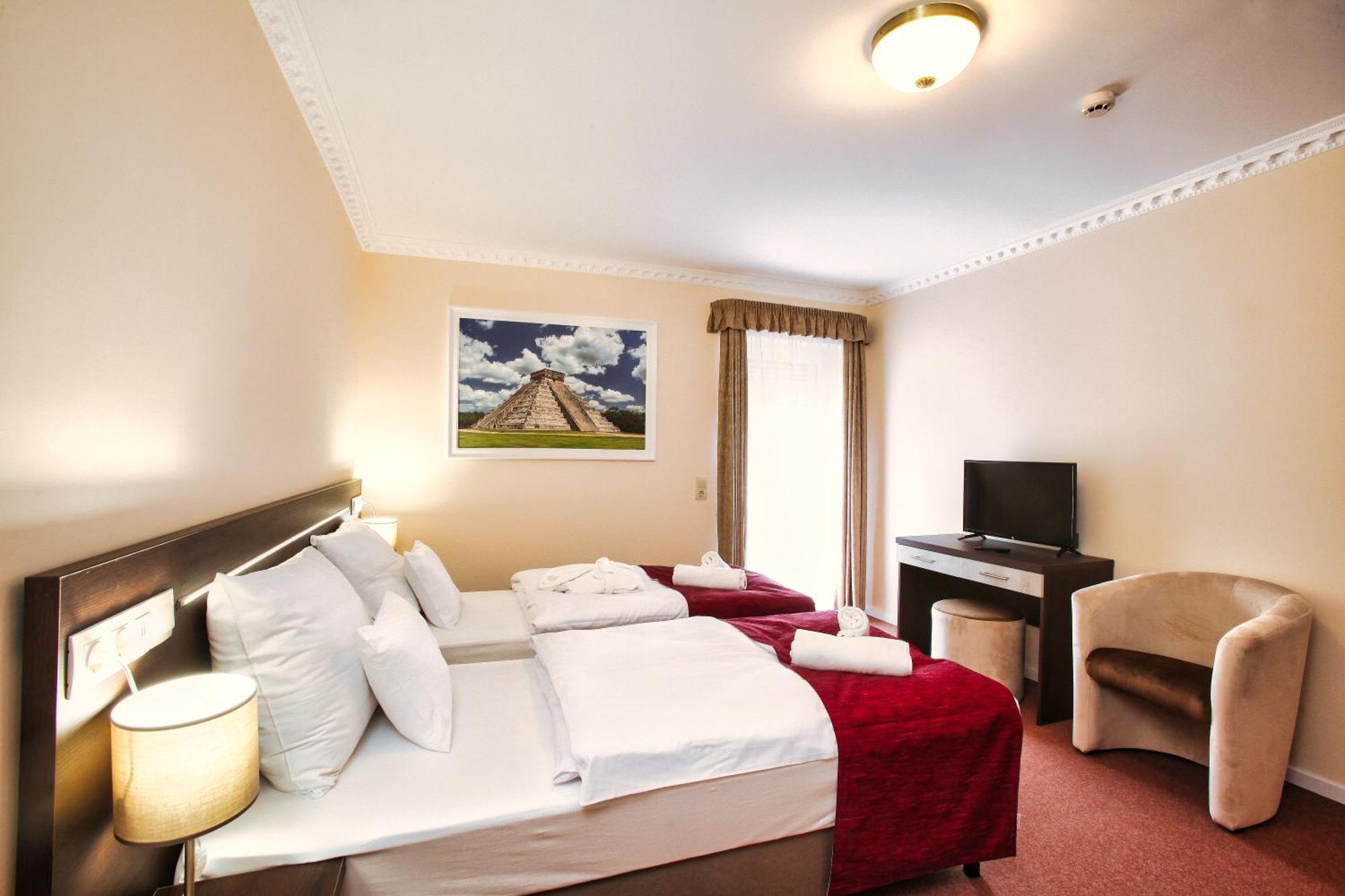 Termál Hotel Vesta Tapioszecso Buitenkant foto