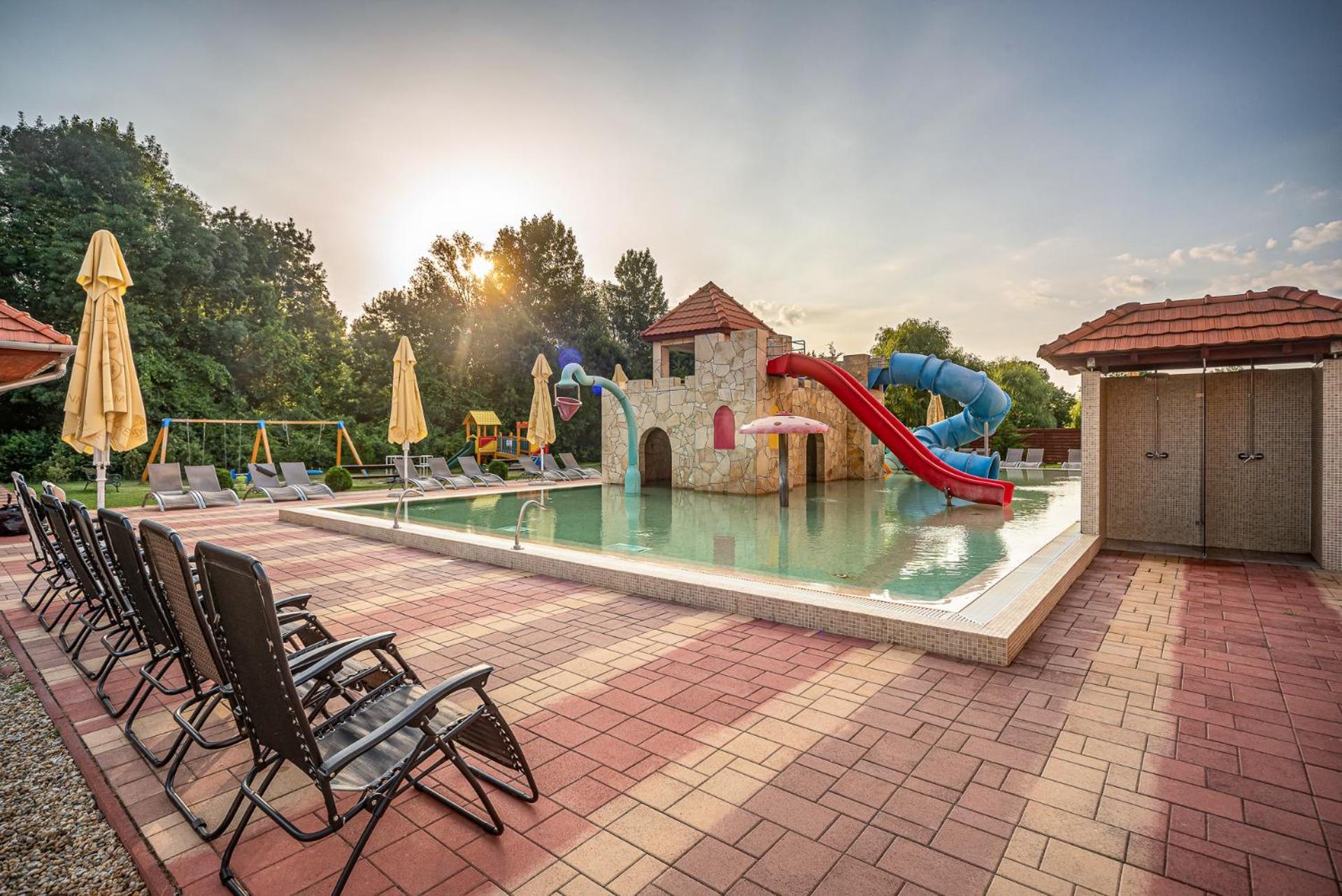Termál Hotel Vesta Tapioszecso Buitenkant foto